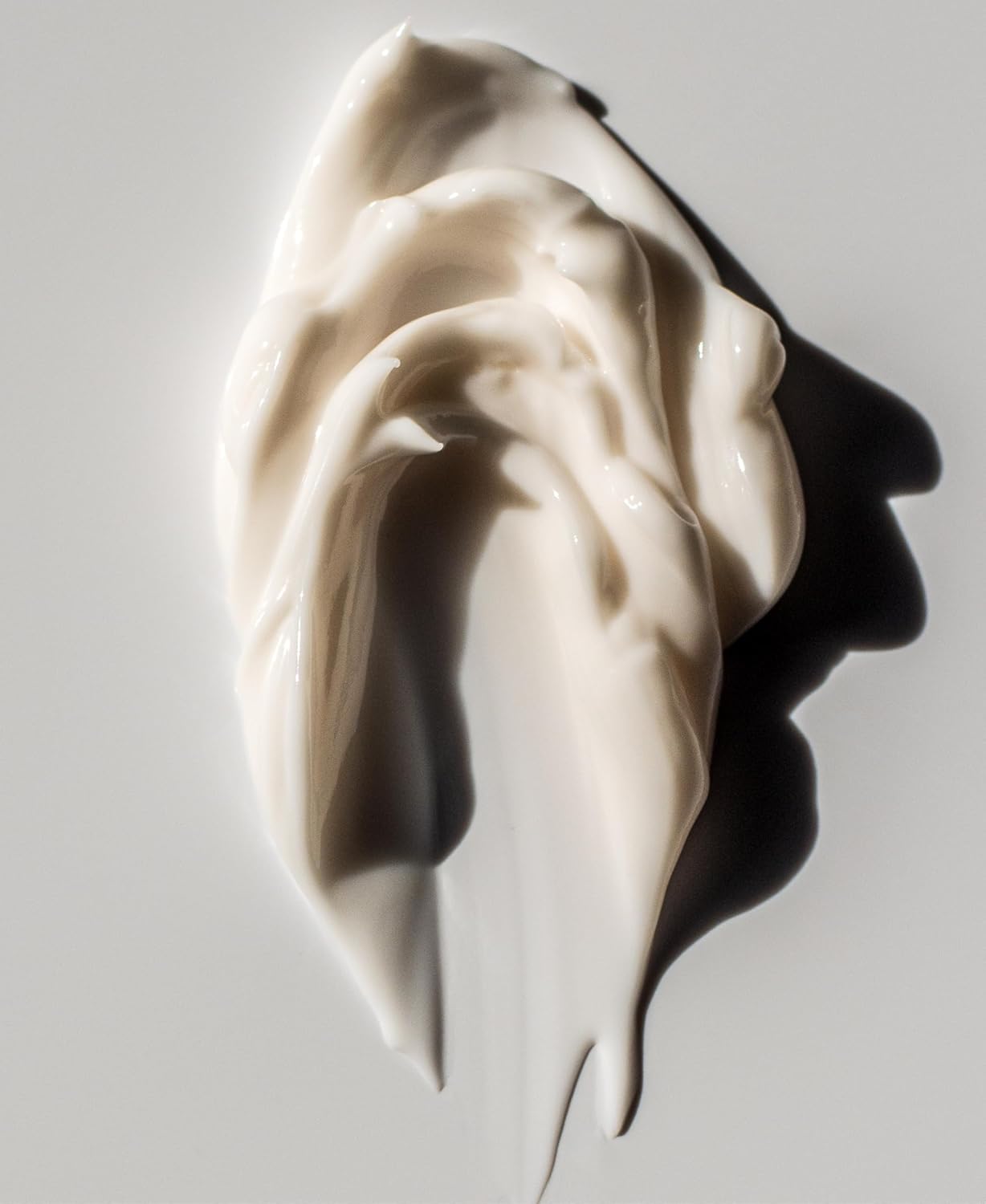 KORRES Olive Body Lotion for Dry Skin, Moisturizer Cream with Vitamin E, Aloe and Pure Greek Olive Oil for Body Care, Hydrating and Nourishing for Smooth, Supple Skin, Sea Salt Scented, 6.76 fl oz