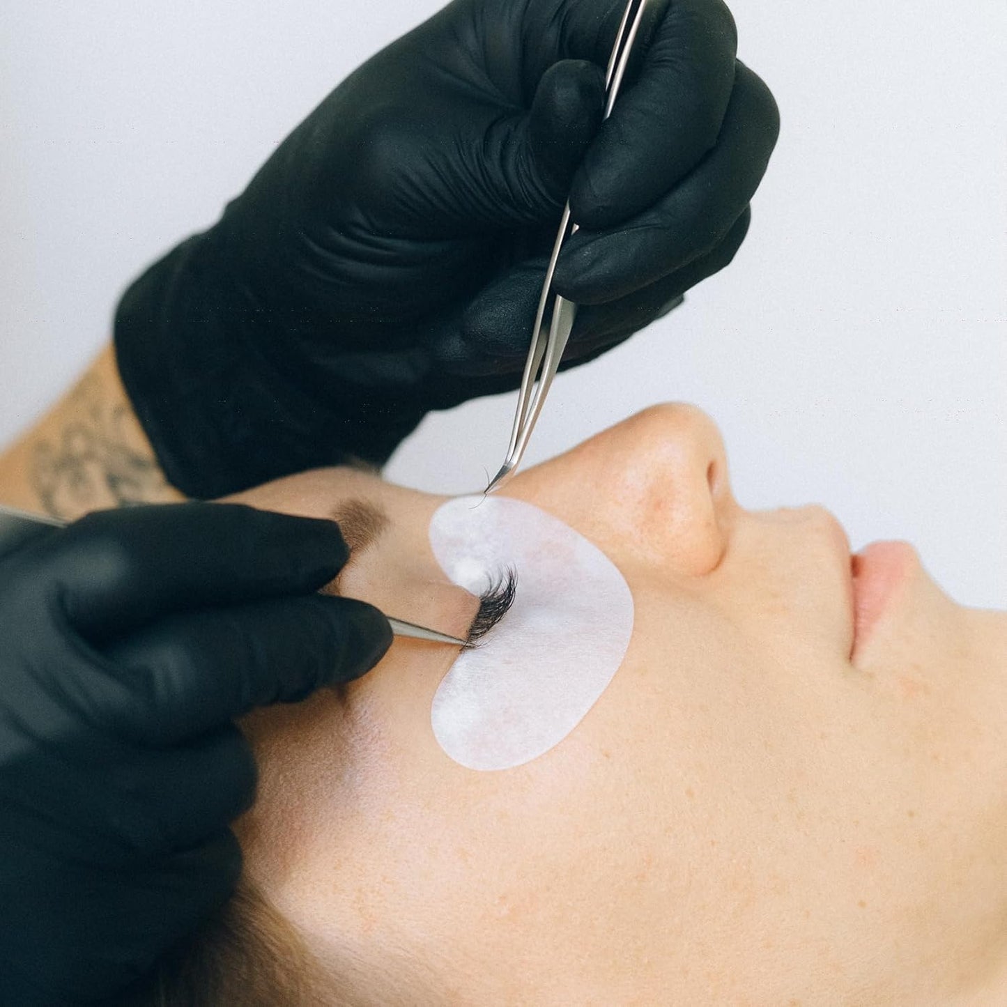 100 Pairs Under Eye Patches, Isolation Eyelash Extension Pads, Under Eye Gel Pads for Pro Salon and Individual, DIY Lashes Extension Supplies (Blue)